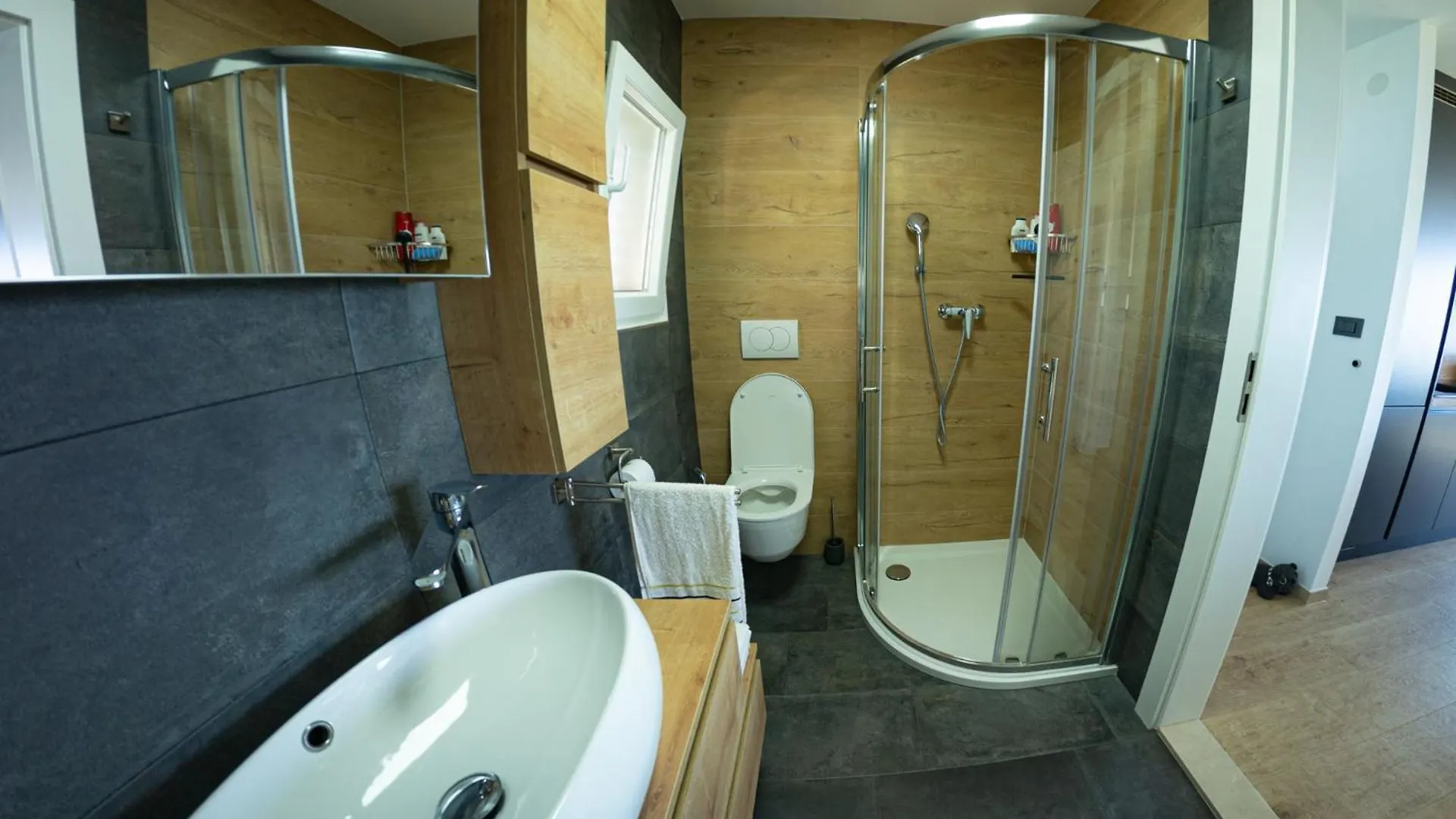 Appartamento Apartman Fjaka Petrcane